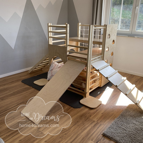 Square play gym for toddlers